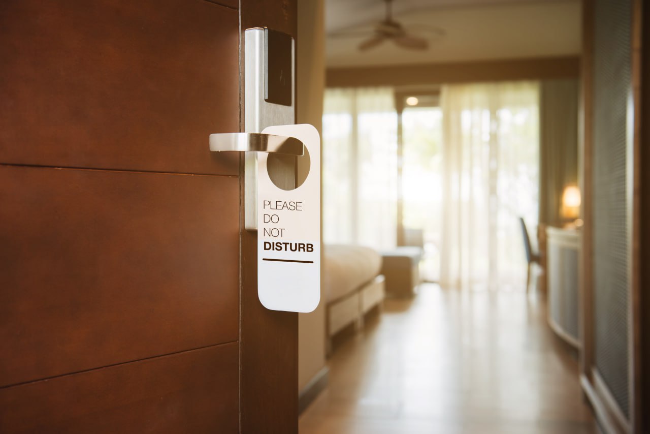 Διπλή «πίεση» στα ξενοδοχεία της Αιτωλοακαρνανίας - Τέλος ανθεκτικότητας και airbnb προκαλούν «αιμορραγία»